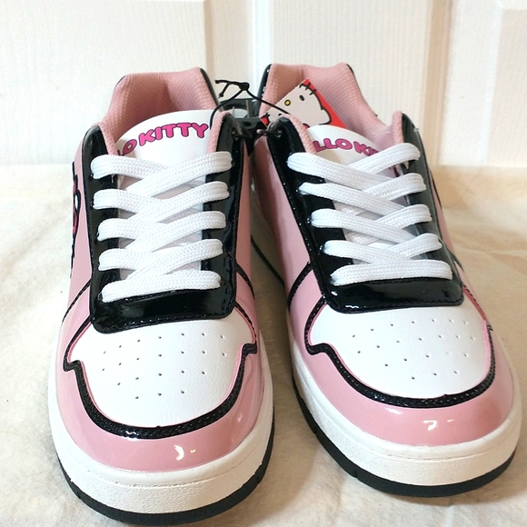 NWT Hello Kitty size 10 ladies sneakers, tennis shoes. Final Price Drop (F) - Picture 5 of 6